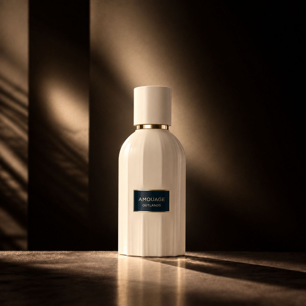 عطر آمواج اوتلندز | Amouage Outlands ؛ یونیسکس ؛ عودی ؛ ادویه ای ؛ گرم ؛ تاریک و خاص