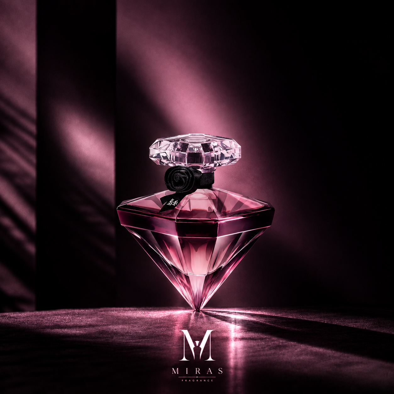 عطر لانکوم لانویت ترزور | LANCOME - La Nuit Tresor ؛ زنانه ؛ شرقی ؛ وانیلی ؛ گرم و پرشور و لطیف