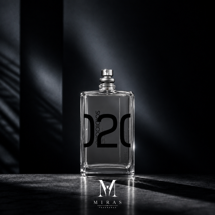 عطر مولکول ۰۲ از اسنتریک مولکولز | Escentric Molecules Molecule 02 ؛ یونیسکس ؛ امبری ؛ پوستی و لذت بخش